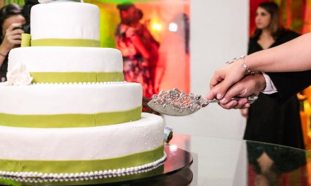 Choosing the perfect wedding cake